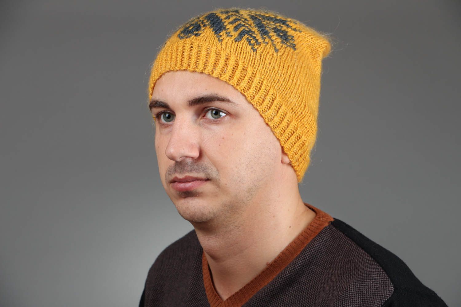 Bonnet jaune tricoté fait main  photo 1