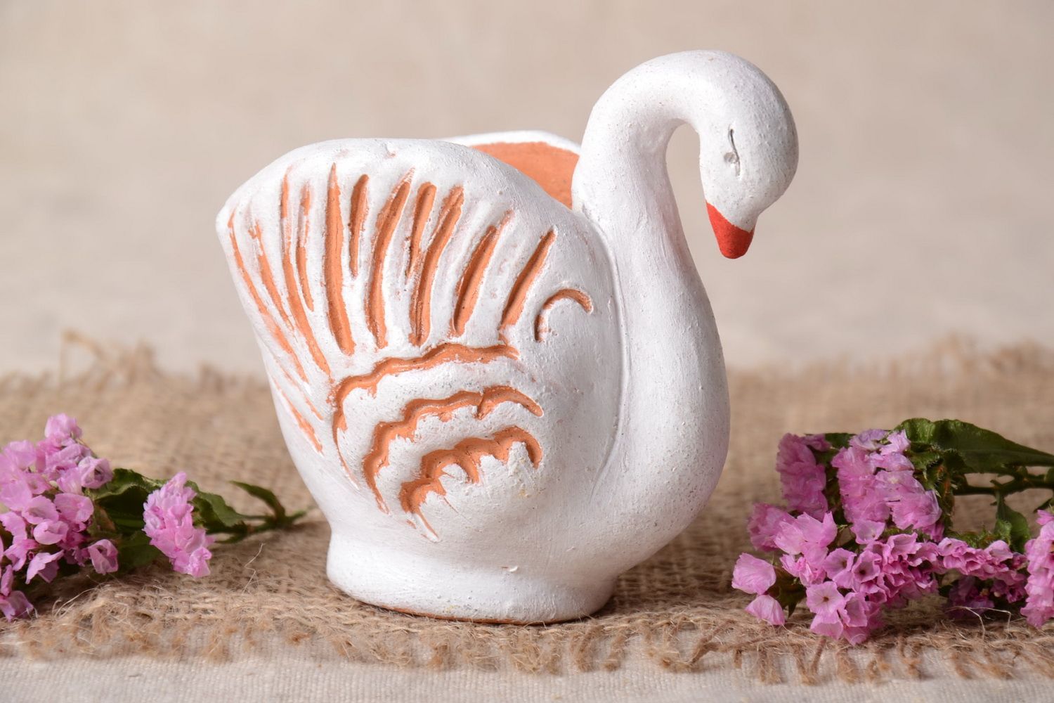 Handmade clay creamer vase in the shape of a swan in white color 4 inches tall 5 oz, 0,37 lb photo 1