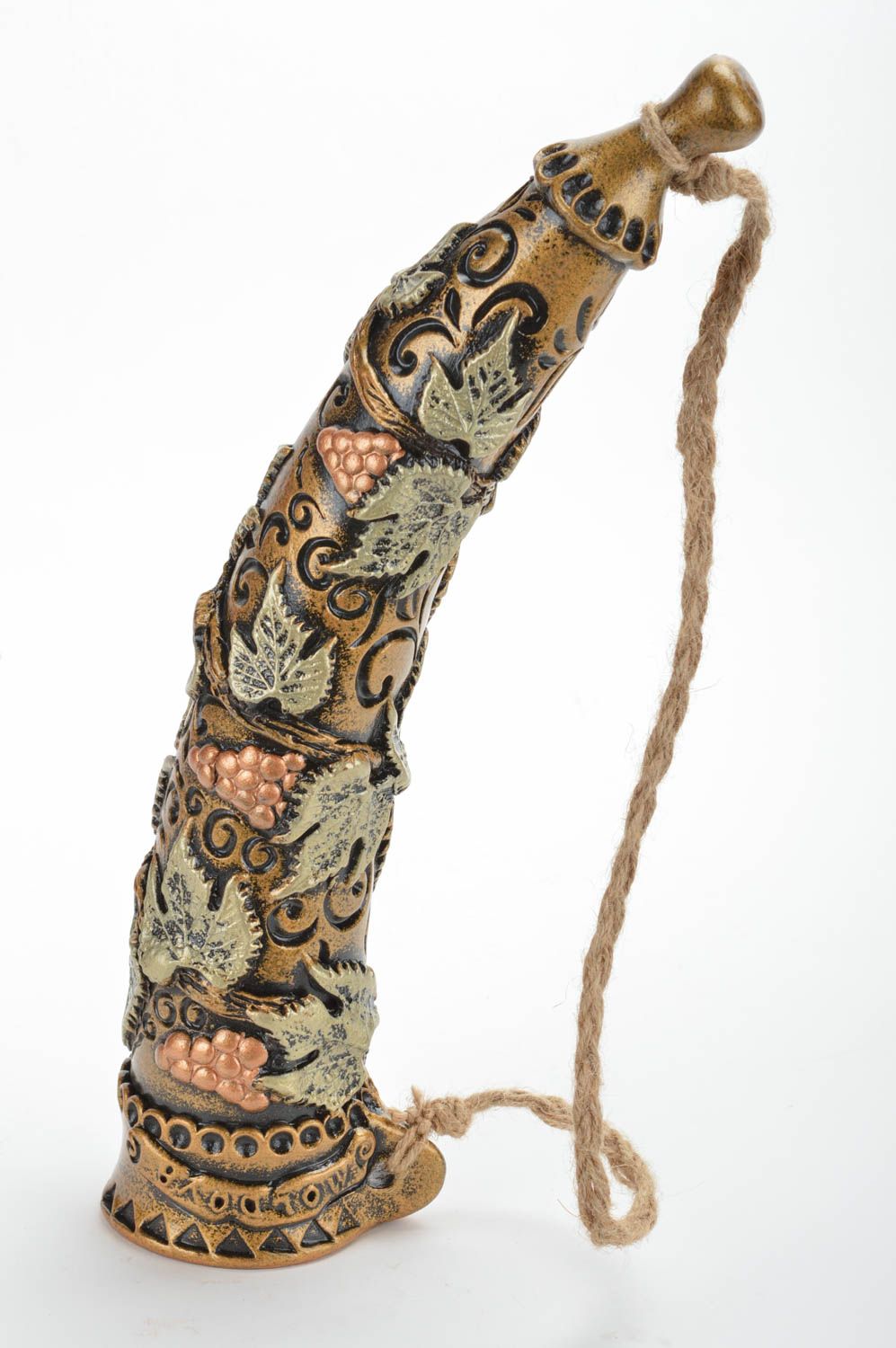 Керамический Рог Изобилия с виноградными гроздьями сувенир оберег ручной работы фото 2