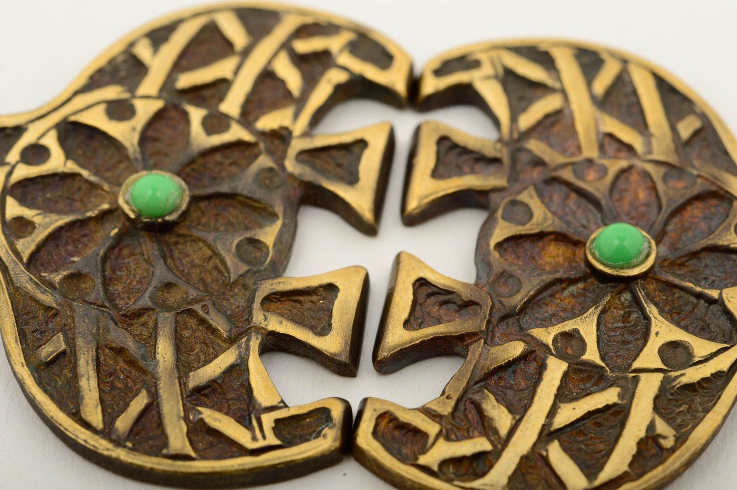 Pendientes hechos a mano de bronce con piedras aretes de moda accesorio de mujer foto 5