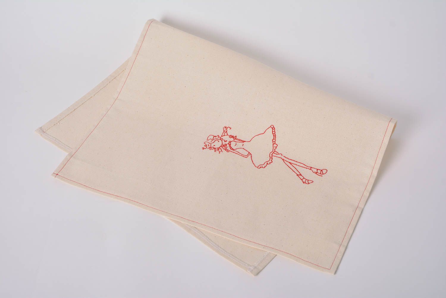 Тканевое полотенце кухонное из полульна с вышивкой ручной работы Девушка фото 1