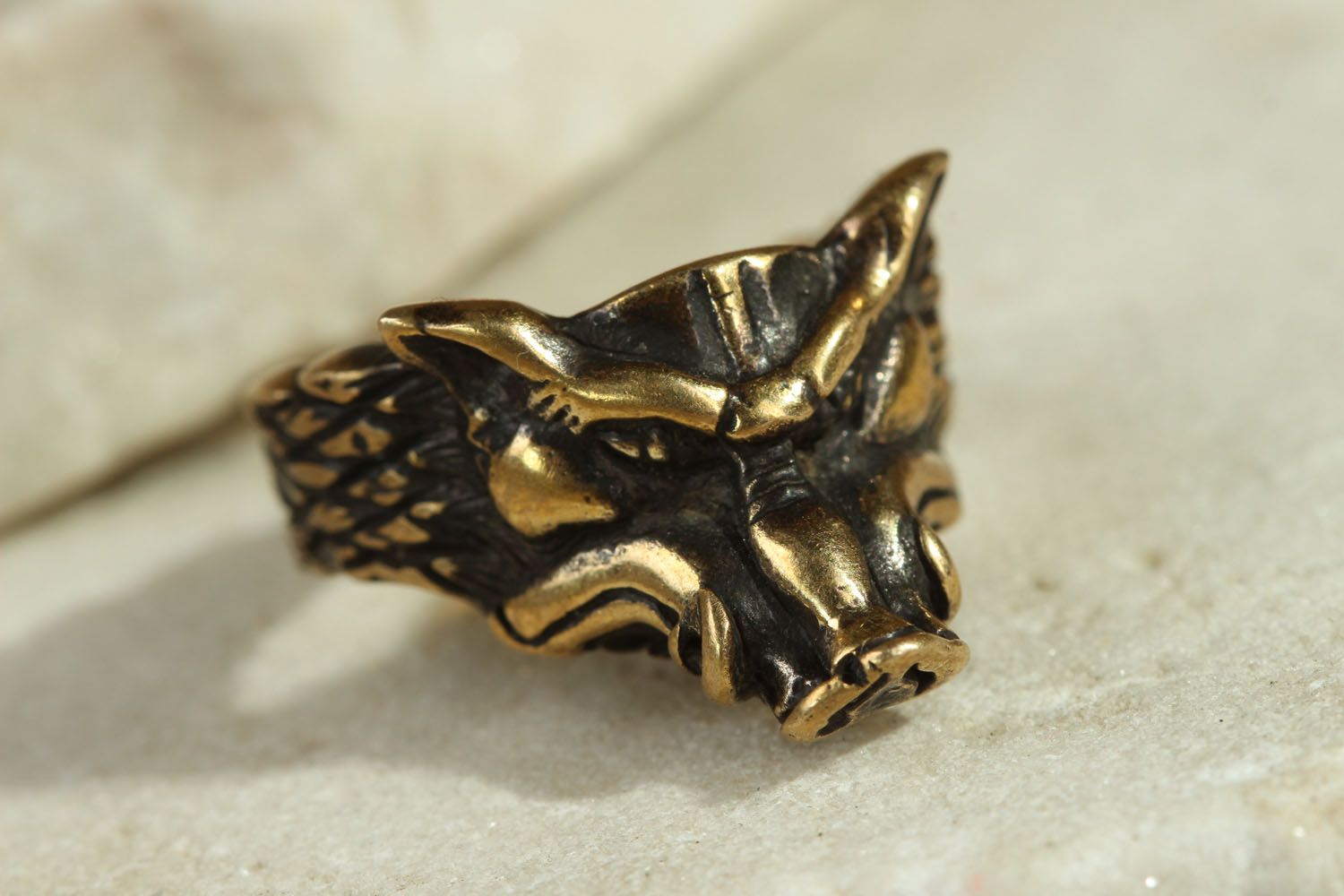 Перстень из бронзы Кабан  фото 1