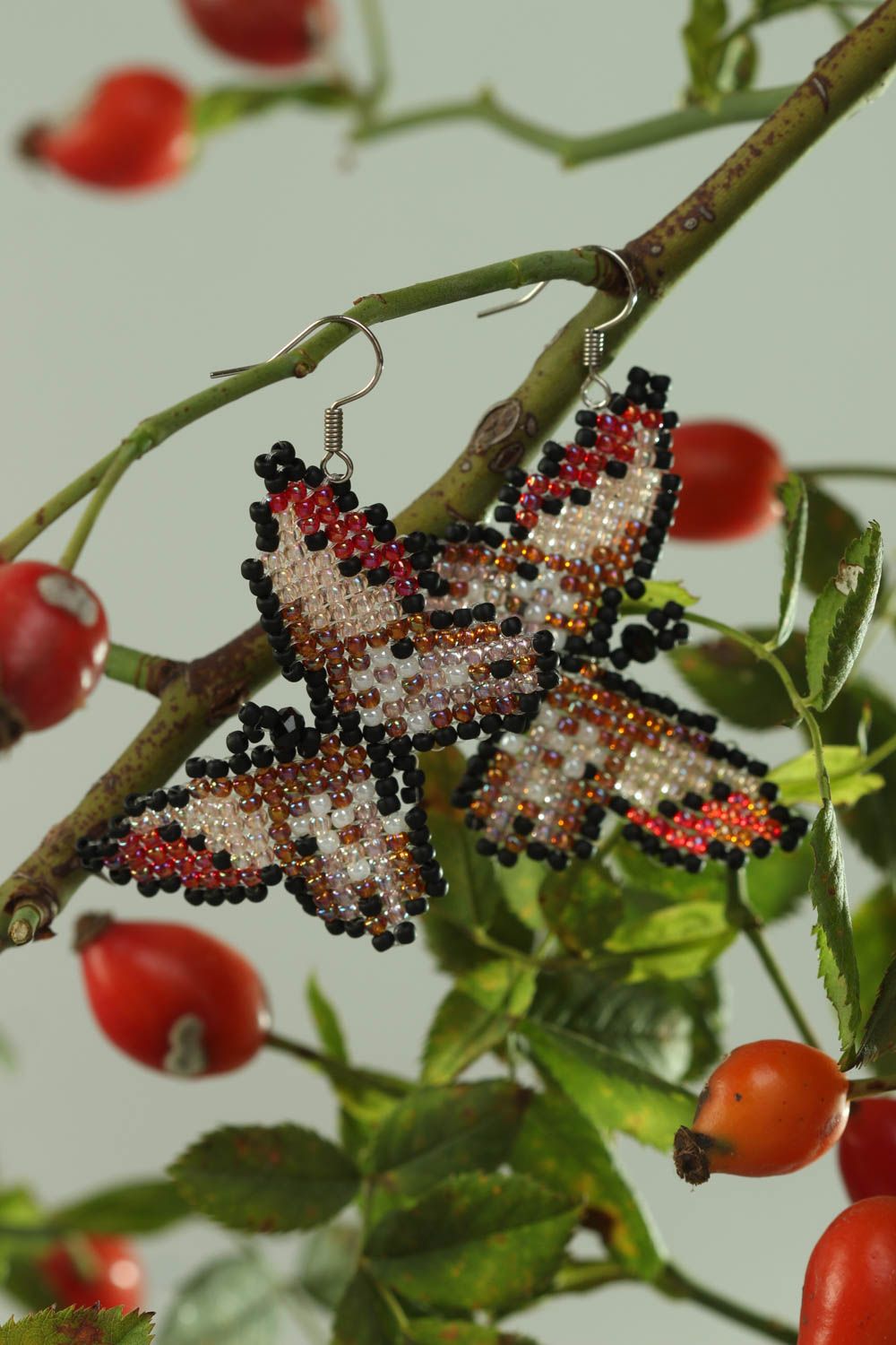 Серьги ручной работы модные серьги большие бабочки красивые серьги из бисера фото 1