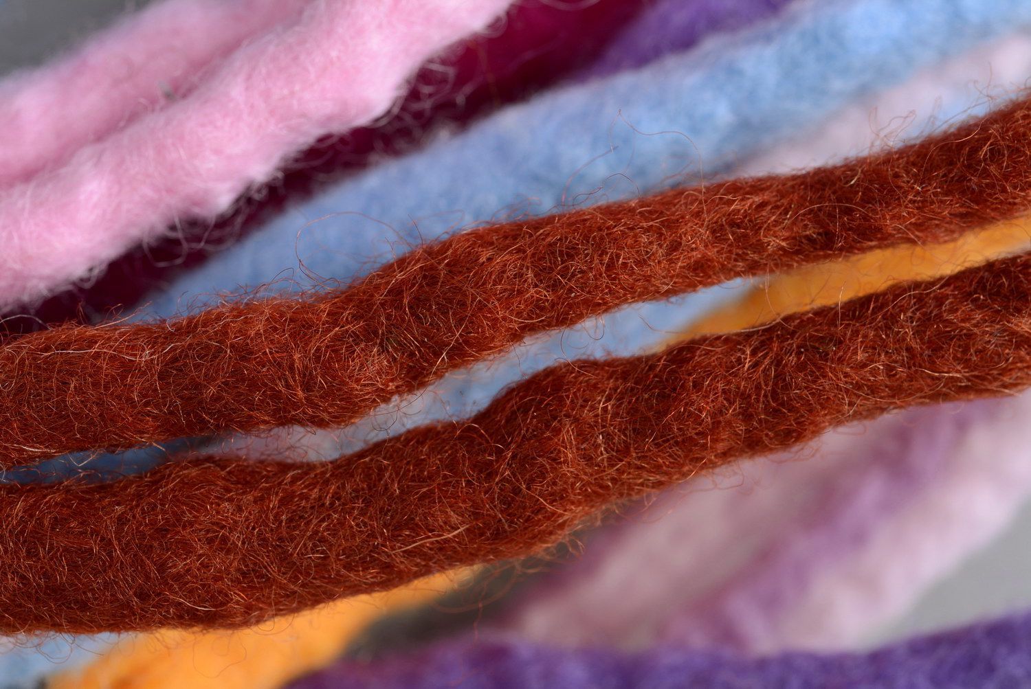 Scrunchy made from felted wool photo 2
