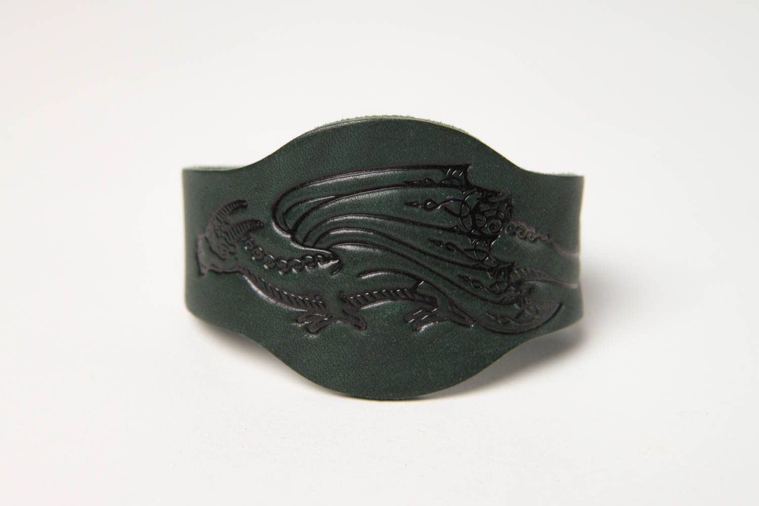 Браслет ручной работы браслет из кожи зеленый с тиснением дизайнерское украшение фото 2