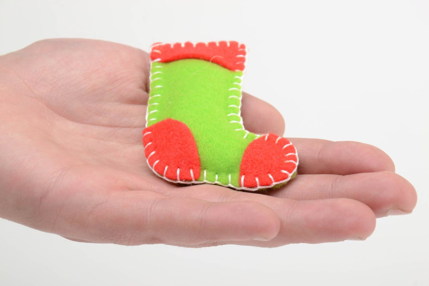 Jouet en feutre chaussette décorative fait main original vert-rouge miniature photo 5