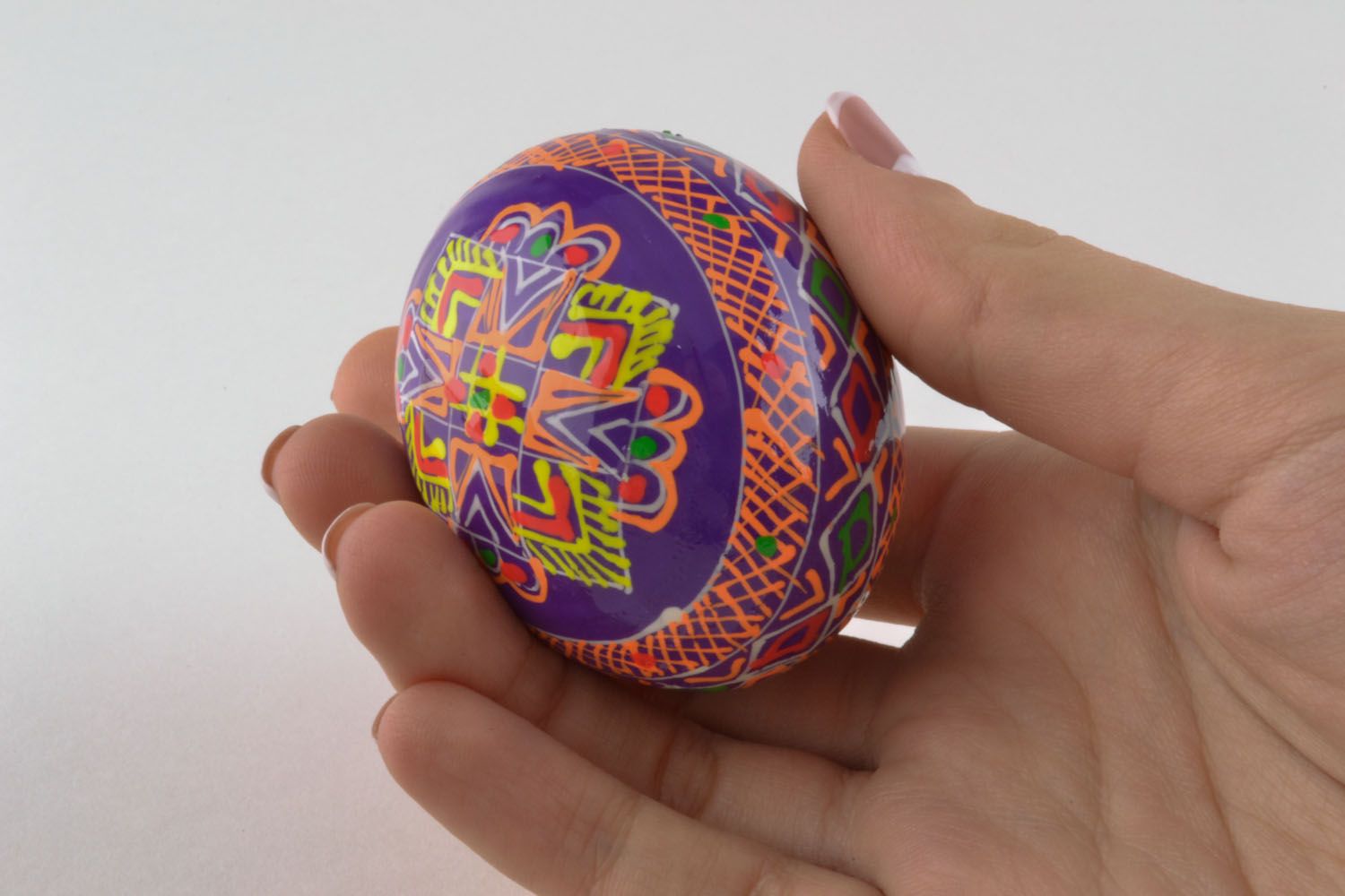 Huevo de Pascua de madera pintado foto 5