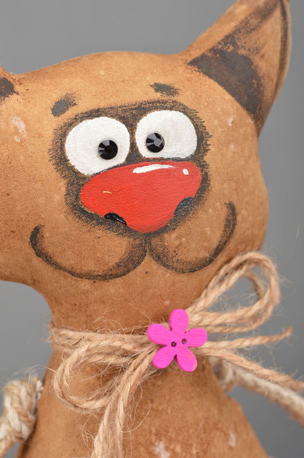 Chat en tissu fait main marron décoration belle originale jouet pour enfant photo 2