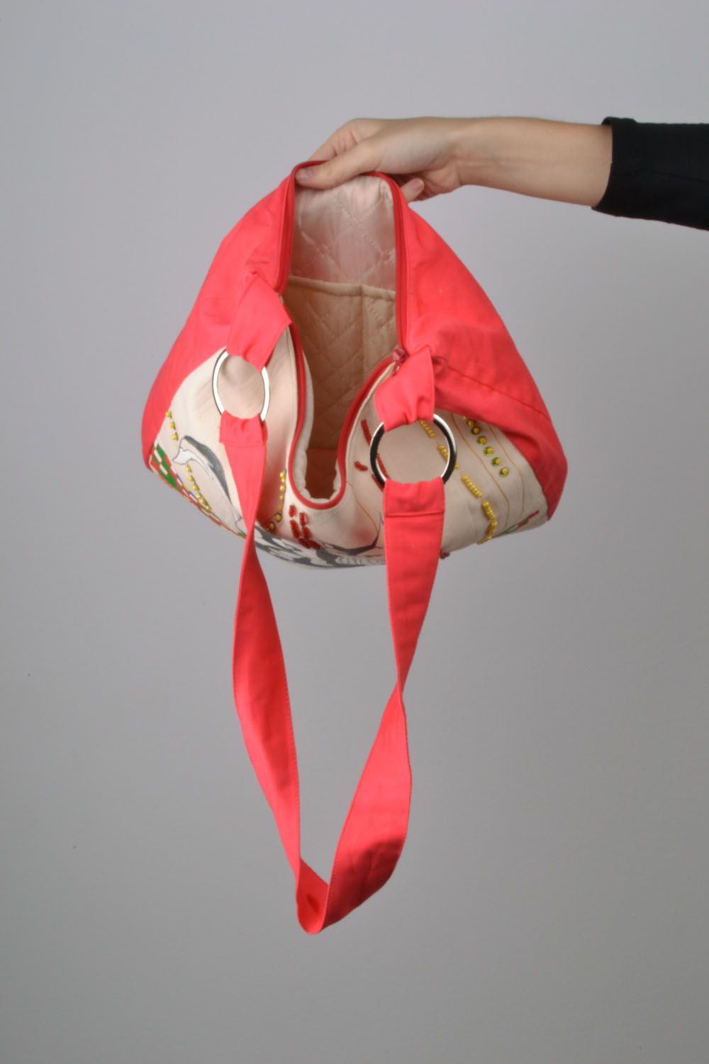 Handbag decorated with painting photo 4