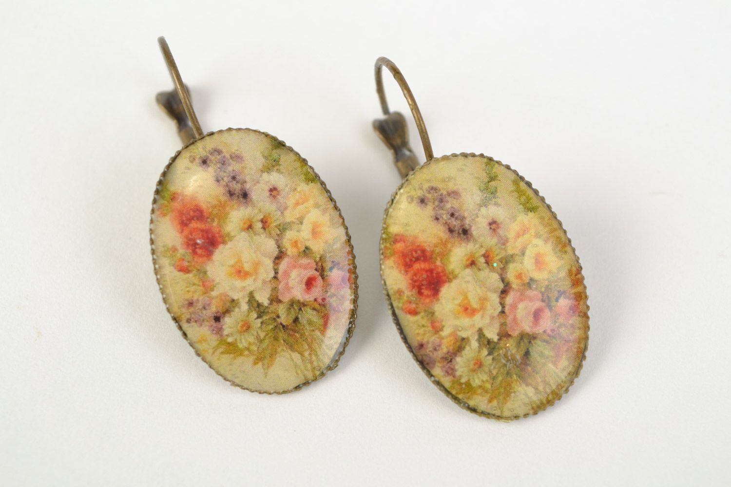 Boucles d'oreilles artisanales ovales avec fleurs faites main style vintage photo 3