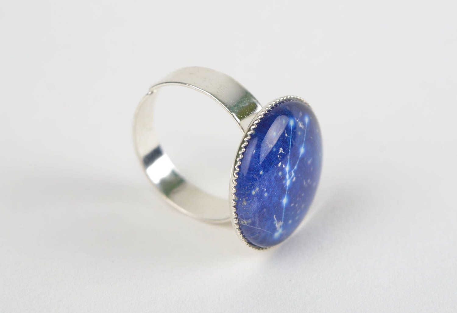Необычное кольцо со стеклом круглое со знаком зодиака Телец ручной работы фото 4