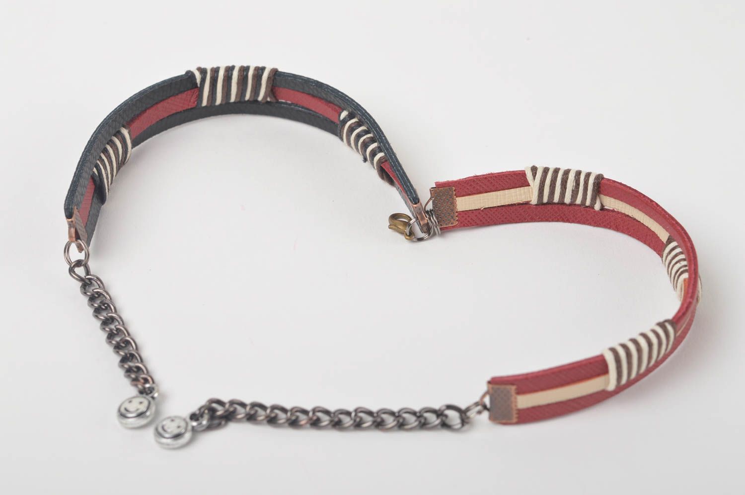 Bracelets cuir Bijoux fait main design original avec chaînes Accessoires femme photo 5