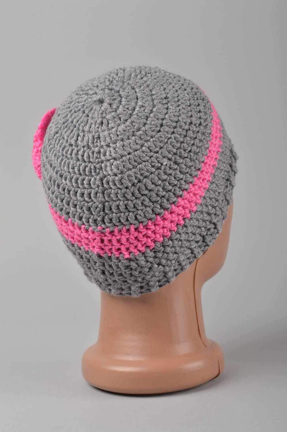 Вязаная шапка ручной работы зимняя шапка для детей вязаная шапочка серо розовая фото 5