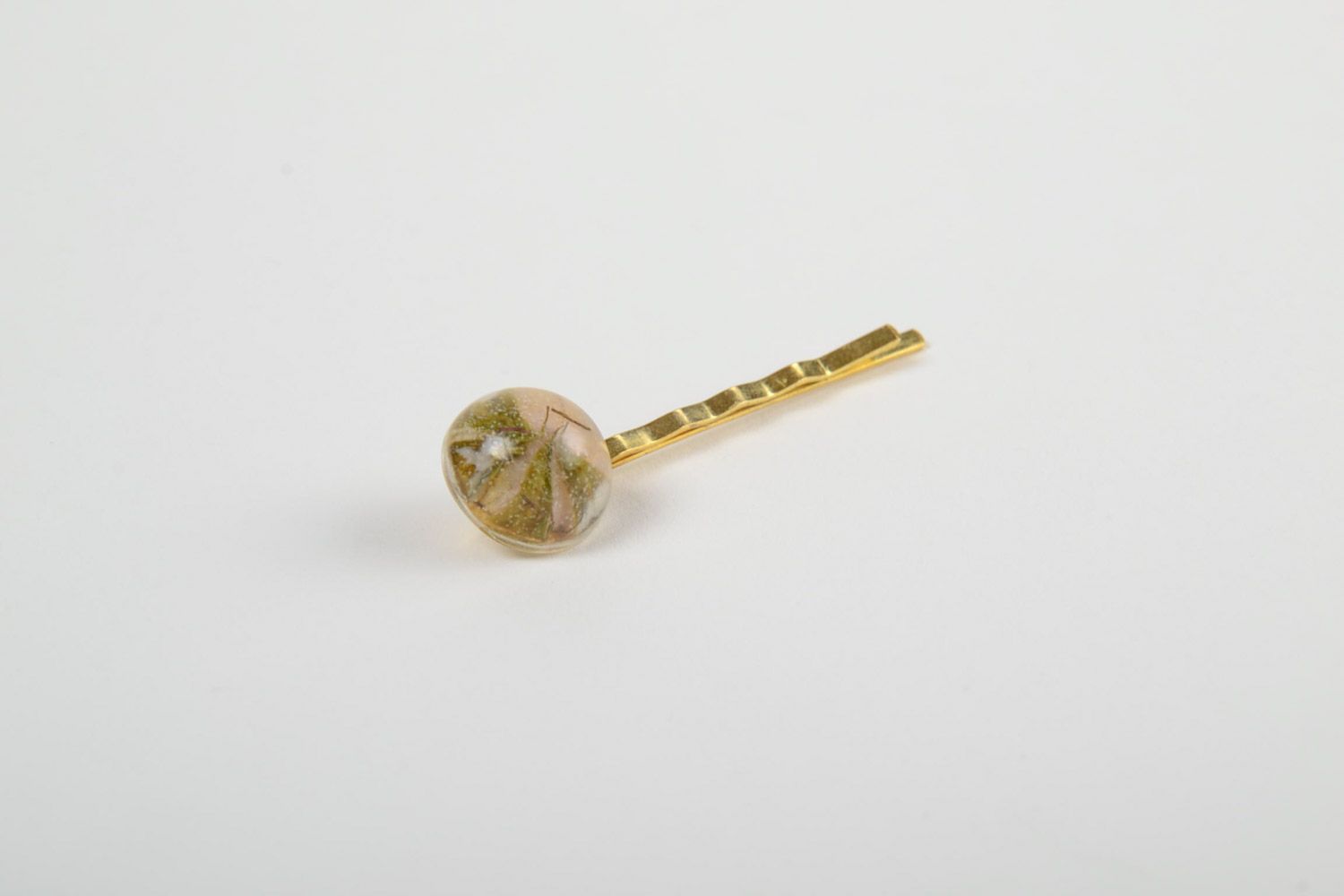 Handmade small hair clip with metal basis and natural plant in epoxy resin photo 4