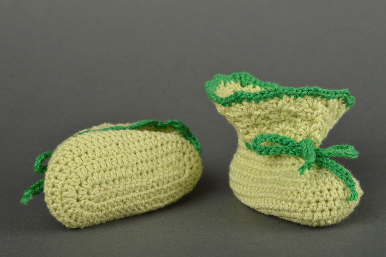 Handmade crocheted baby bootees green warm kids shoes stylish footwear for kids photo 4