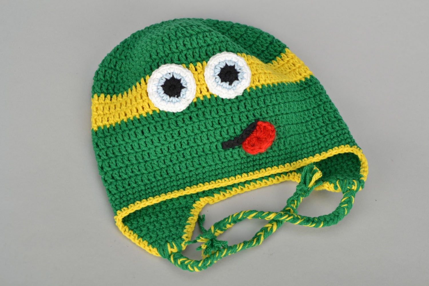 Cappello con trecce di lana fatto a mano accessorio divertente da bambini
 foto 2