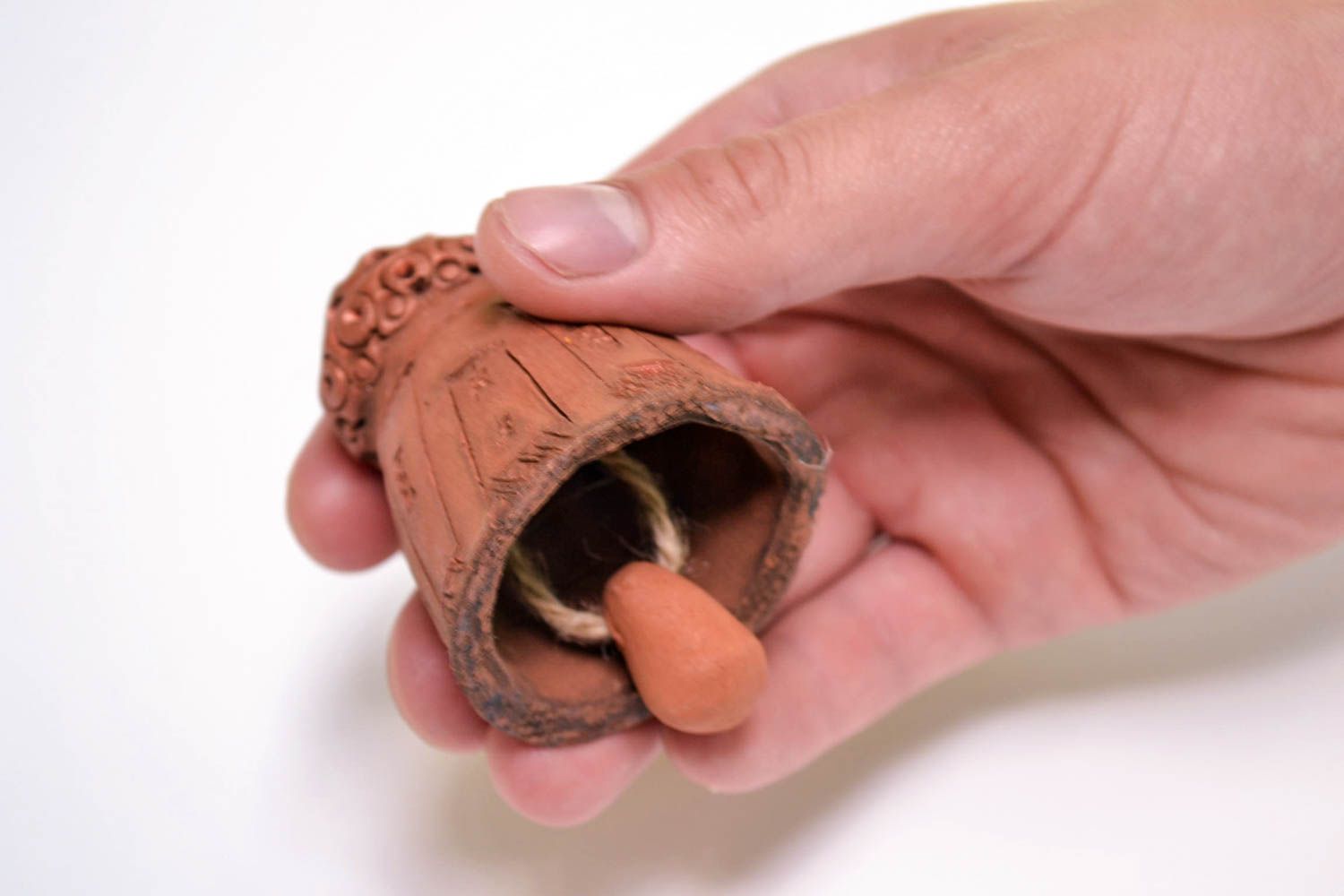 Колокольчик из глины ручной работы керамический колокольчик глиняный сувенир фото 5