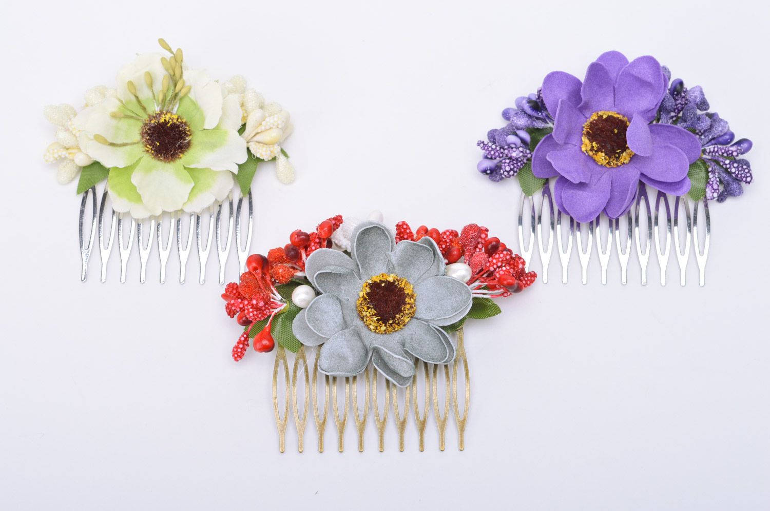 Set of handmade artificial flower hair combs 3 items photo 2