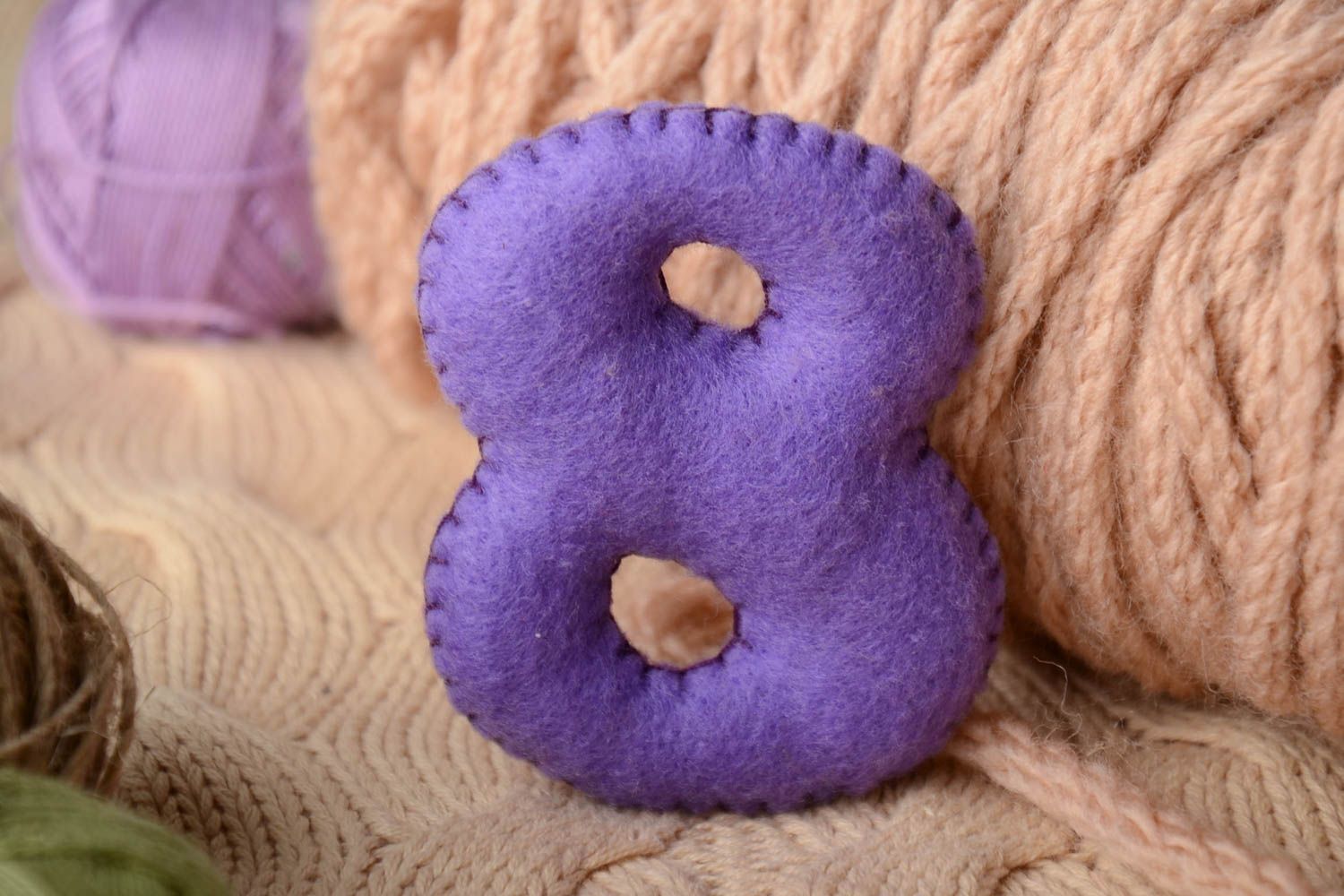 Handmade small violet felt educational soft toy number 8 for count studying photo 1