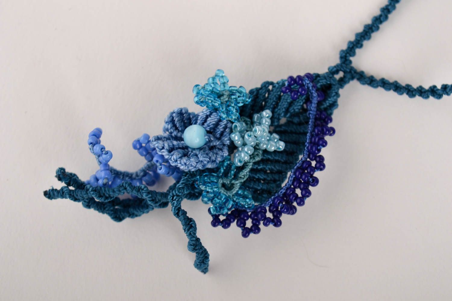 Collar artesanal de hilos azules accesorio para mujeres regalo original foto 2