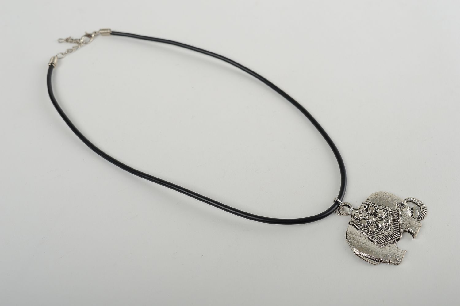 Handmade elephant pendant metal jewelry for women metal pendant for girls photo 4