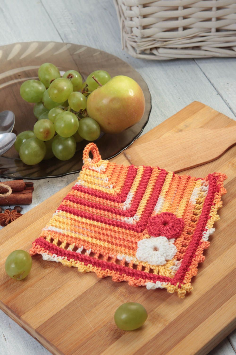 Manique cuisine faite main Accessoire cuisine tricotée rayée colorée Idée cadeau photo 1