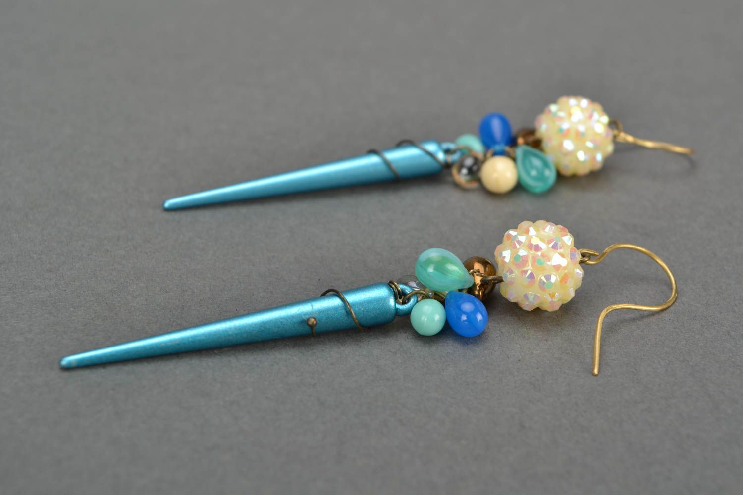 Handmade designer long earrings woven of Czech glass and acrylic beads photo 4