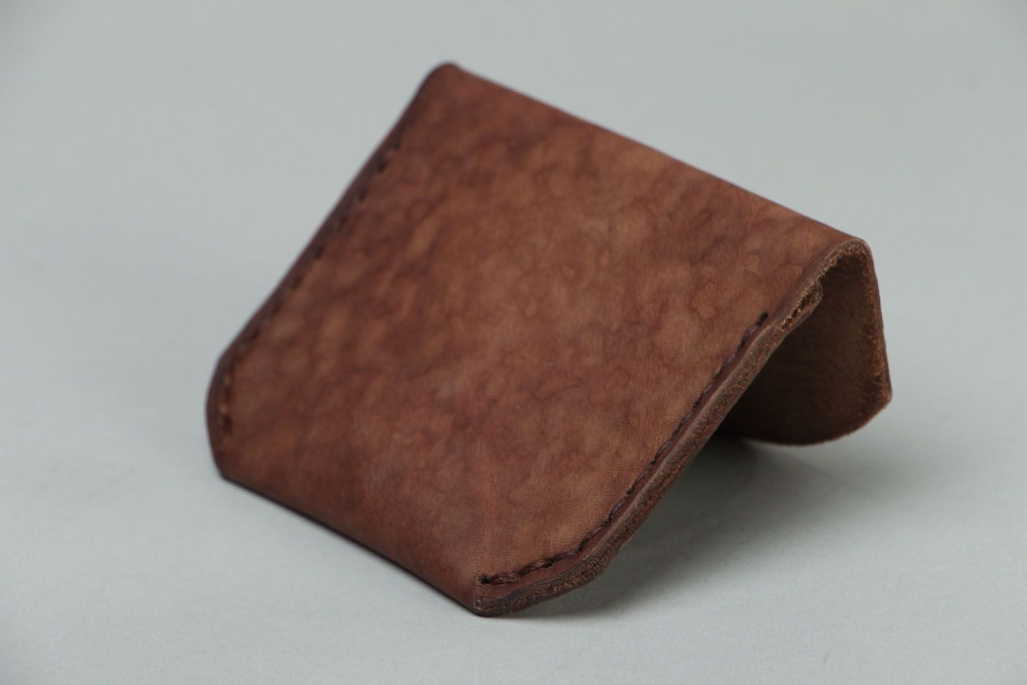 Porte-monnaie en cuir naturel fait main brun photo 3