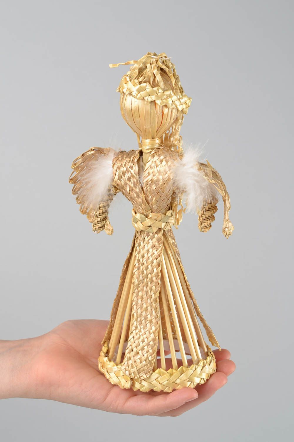 Ангел-хранитель из соломы плетеная подвеска интерьерная красивая ручной работы фото 2