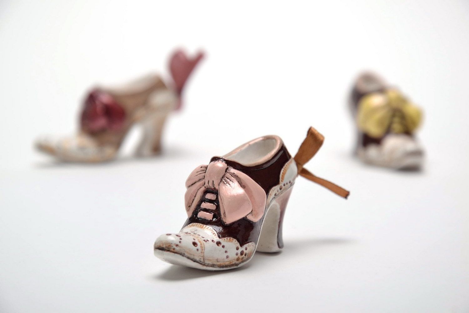 Figurine décorative en plâtre Chaussure à talon  photo 5