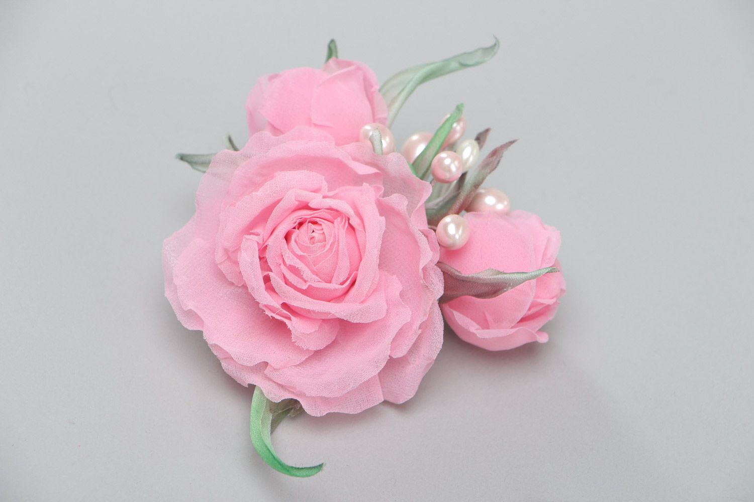 Handmade silk and satin flower hair accessory with metal clip Roses photo 2