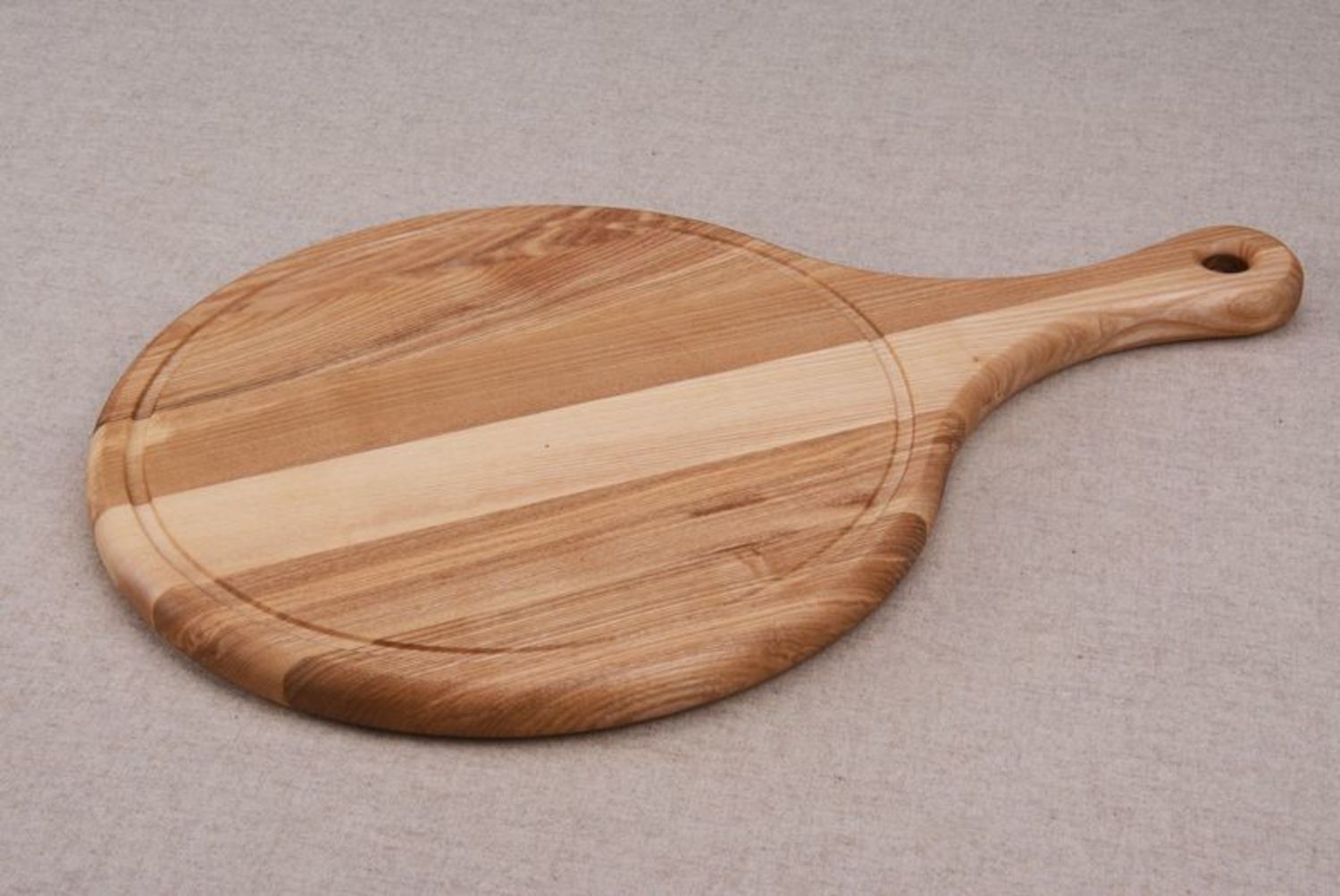 Wooden chopping board with handle photo 5