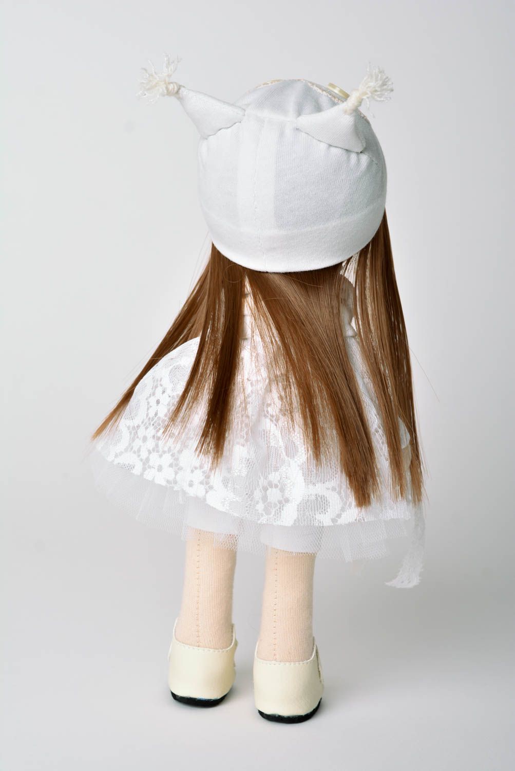 Poupée en tissu Jouet fait main original en robe blanche Cadeau pour fille photo 4
