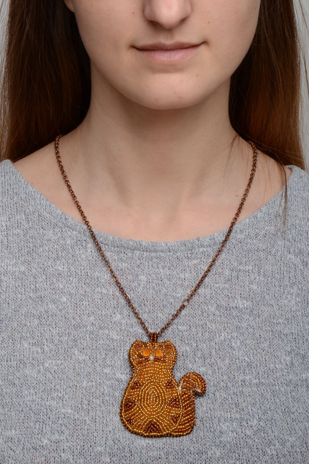 Handmade designer beaded neck pendant on long chain in the shape of cat photo 1