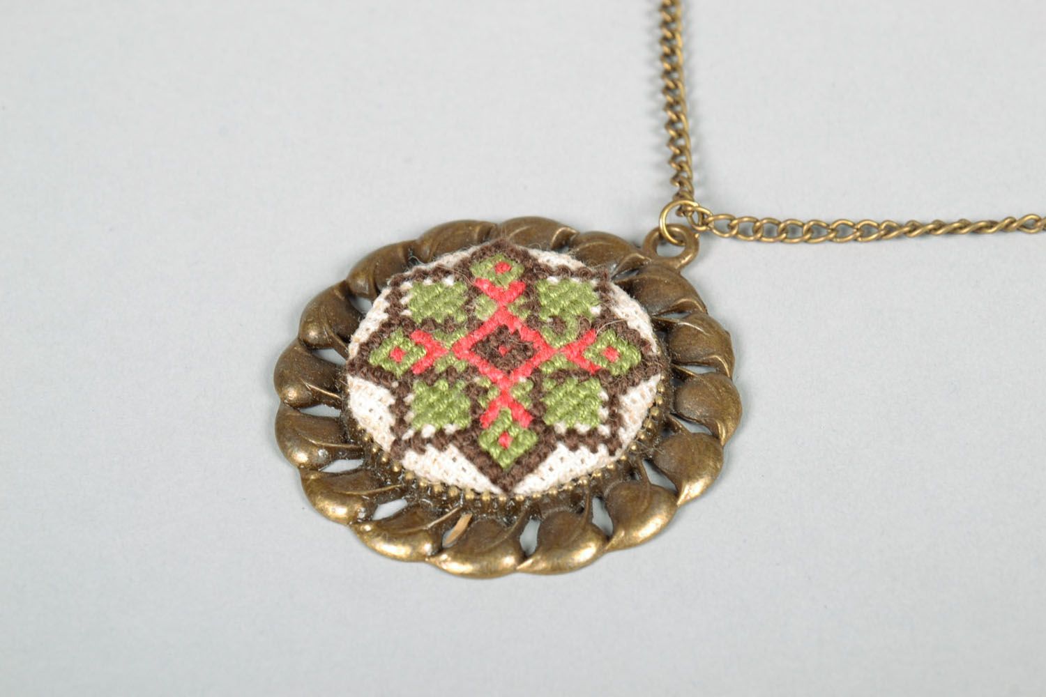 Pendant with embroidery photo 3