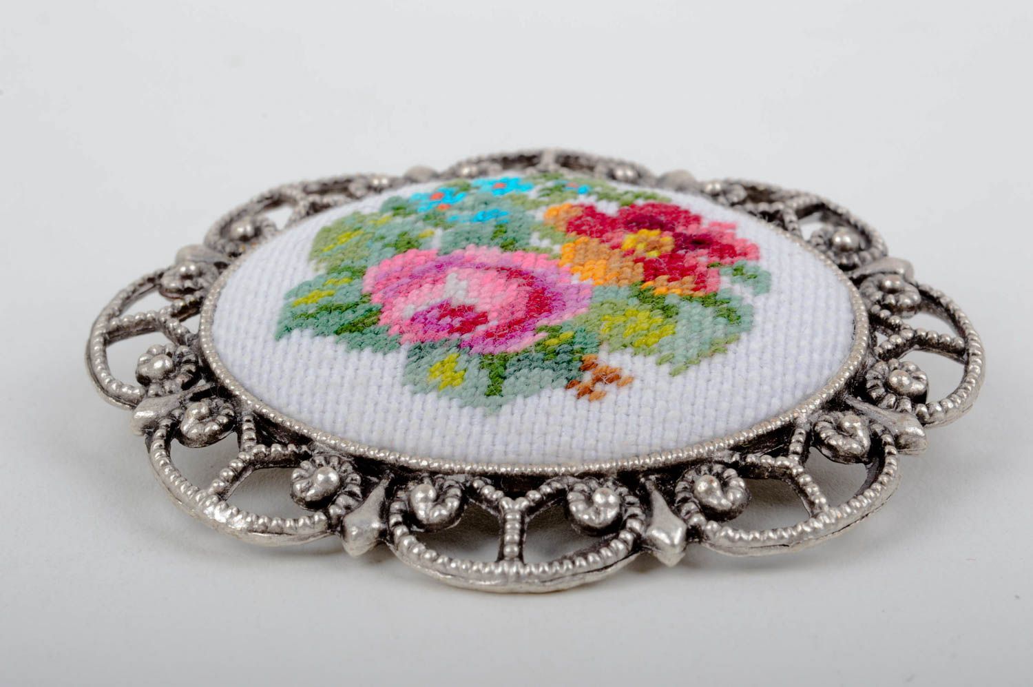 Handmade brooch in vintage style designer brooch gift stylish embroidered brooch photo 2
