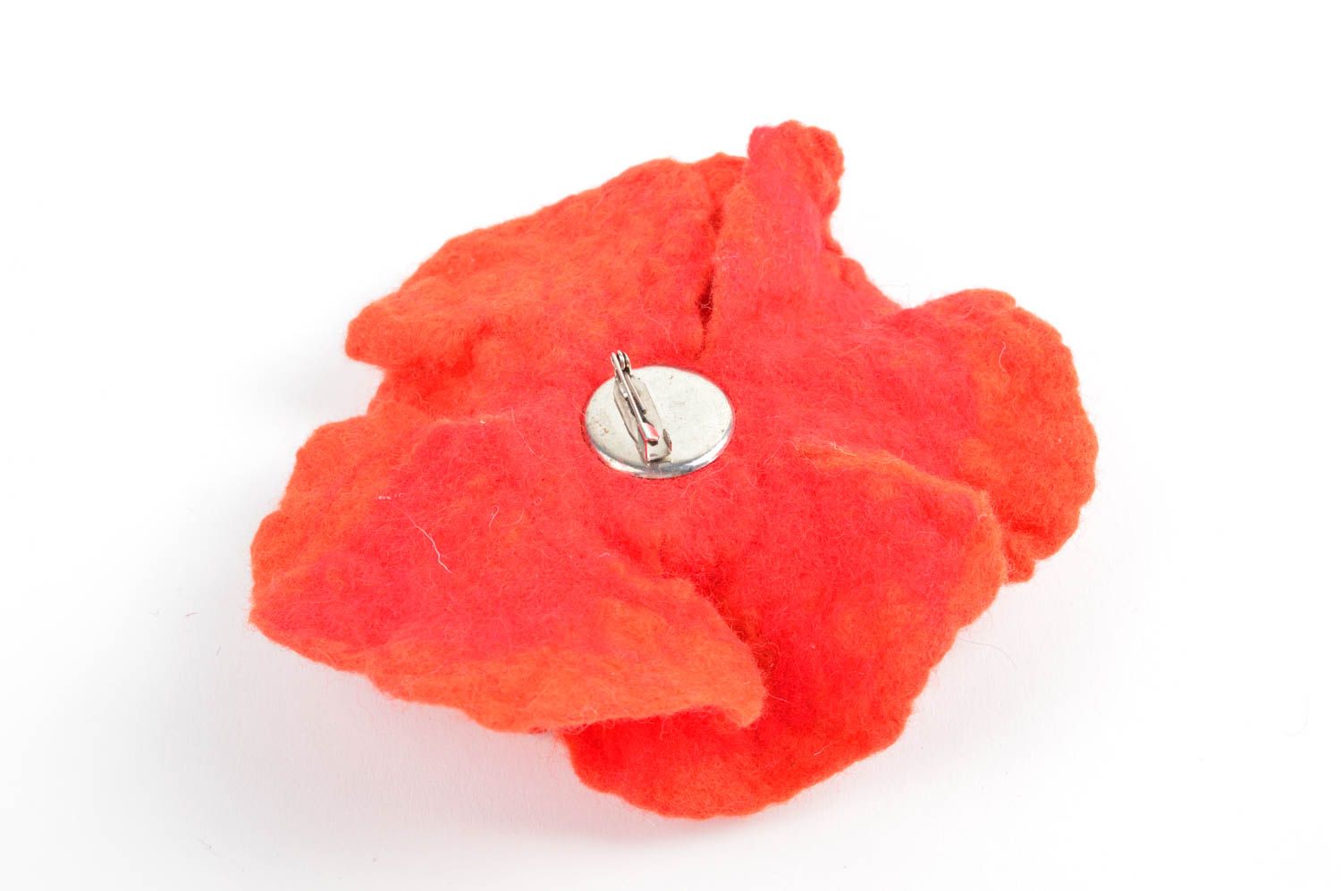 Broche rouge Bijou fait main laine feutrée design Accessoire femme perles photo 4