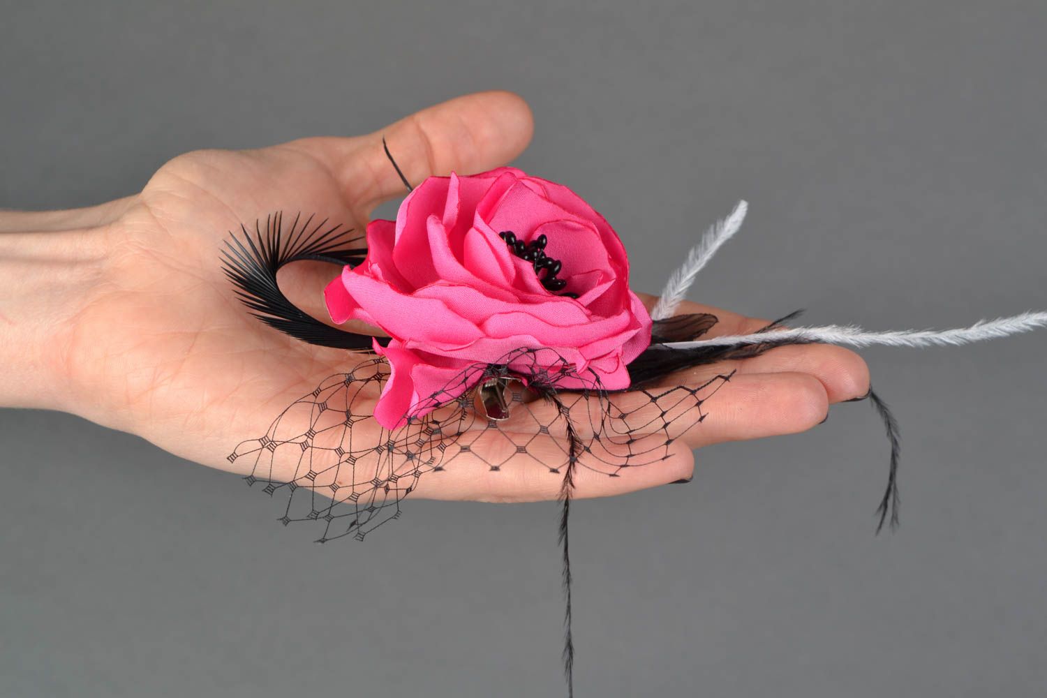Broche fleur rose en mousseline de soie originale faite main pour femme photo 2
