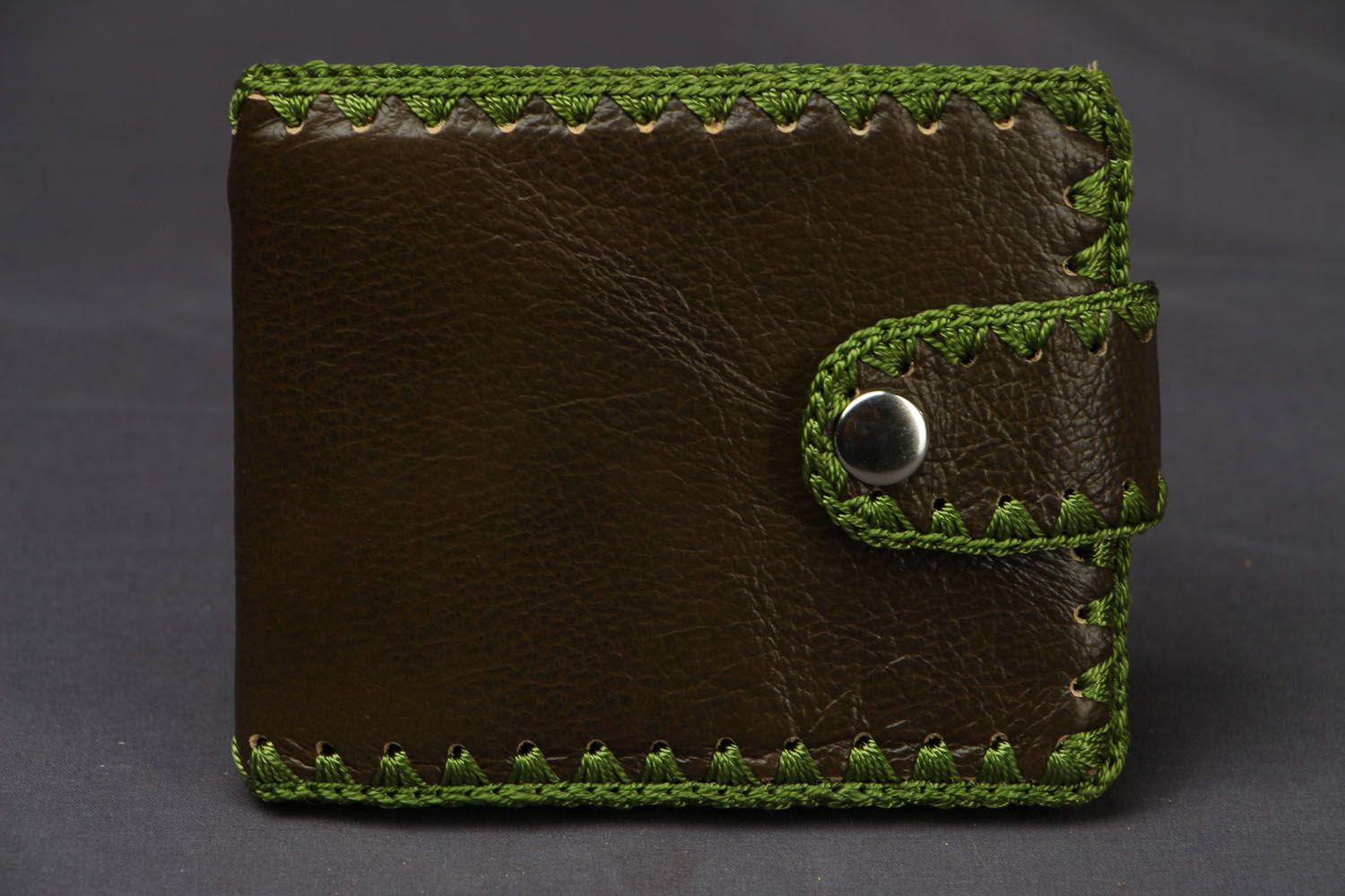 Green genuine leather wallet photo 1