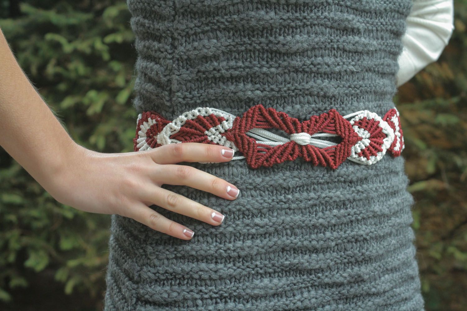 Cintura da donna intrecciata fatta a mano cinghia di fili in colore bello foto 1