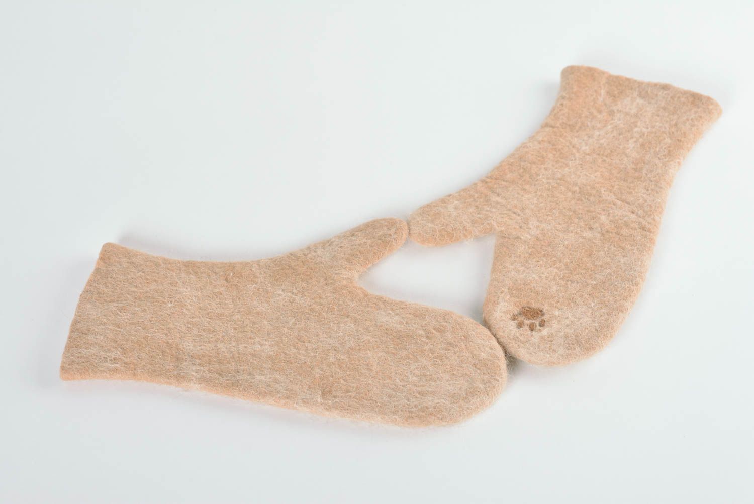 Шерстяные варежки кошка перчатки варежки красивые валяные варежки женские фото 3