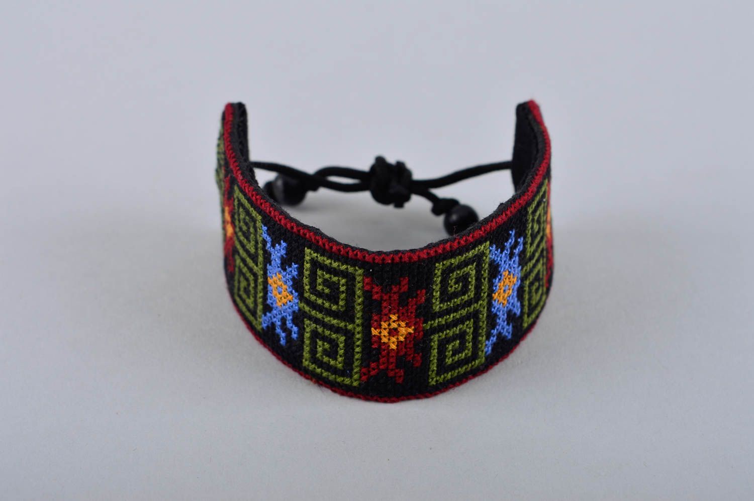Браслет ручной работы тканевый браслет украшение в этническом стиле авторское фото 2