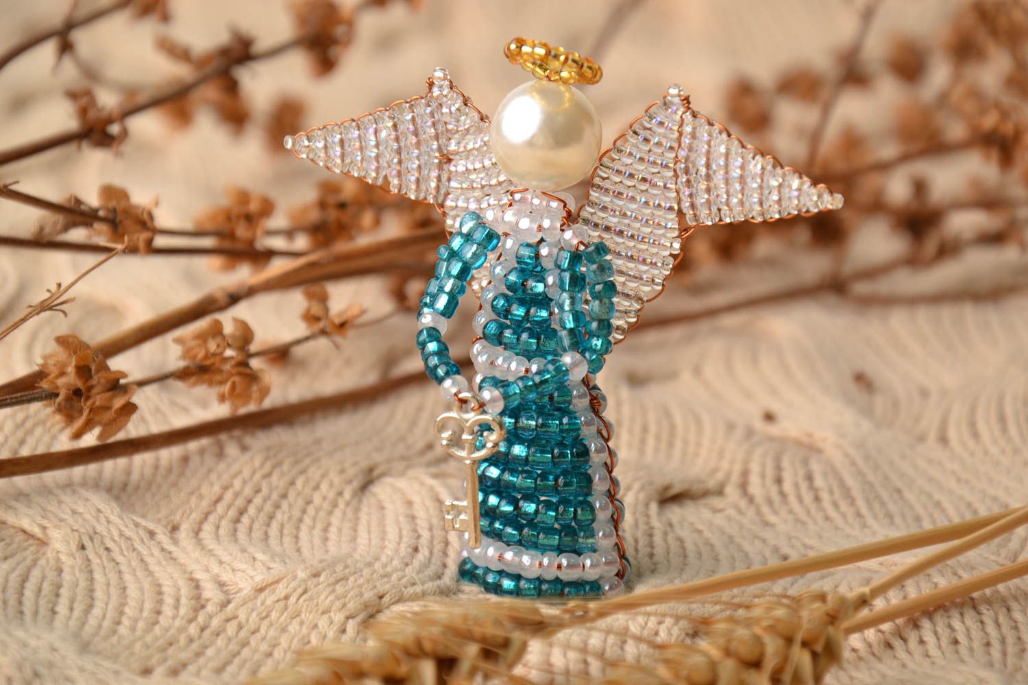 Angel figurine made of Czech beads photo 1