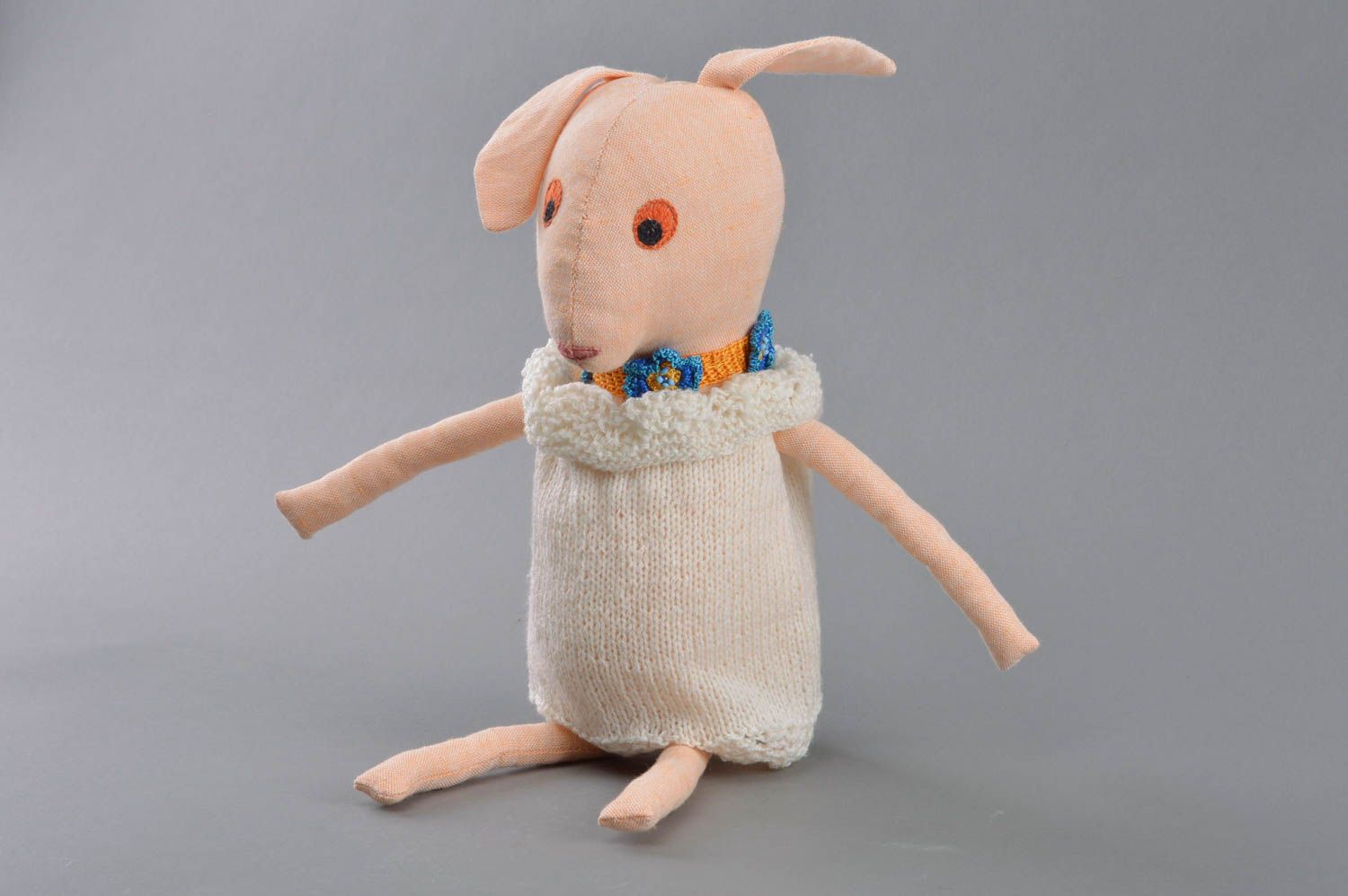 Giocattolo a maglia fatto a mano pupazzo morbido da bambini all'uncinetto foto 2