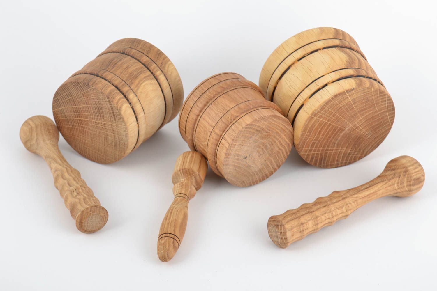 Handgemachte Öko Mörser aus Holz mit Stößel 3 Stück künstlerische Handarbeit foto 5