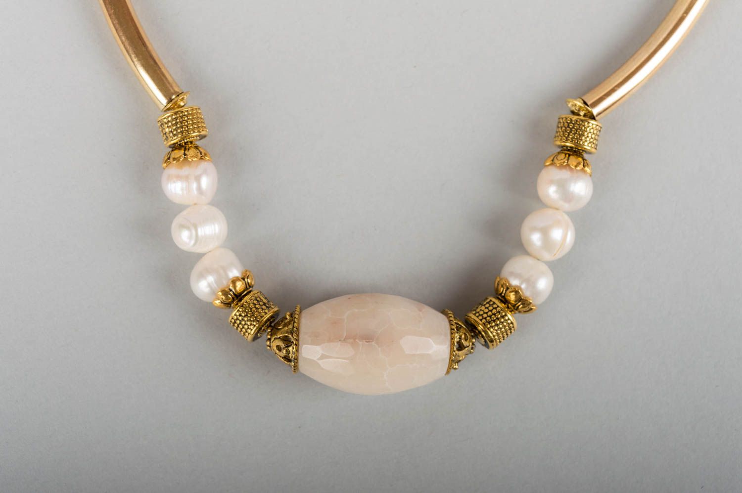 Collar de latón con ágata y perlas bonito original accesorio hecho a mano foto 4