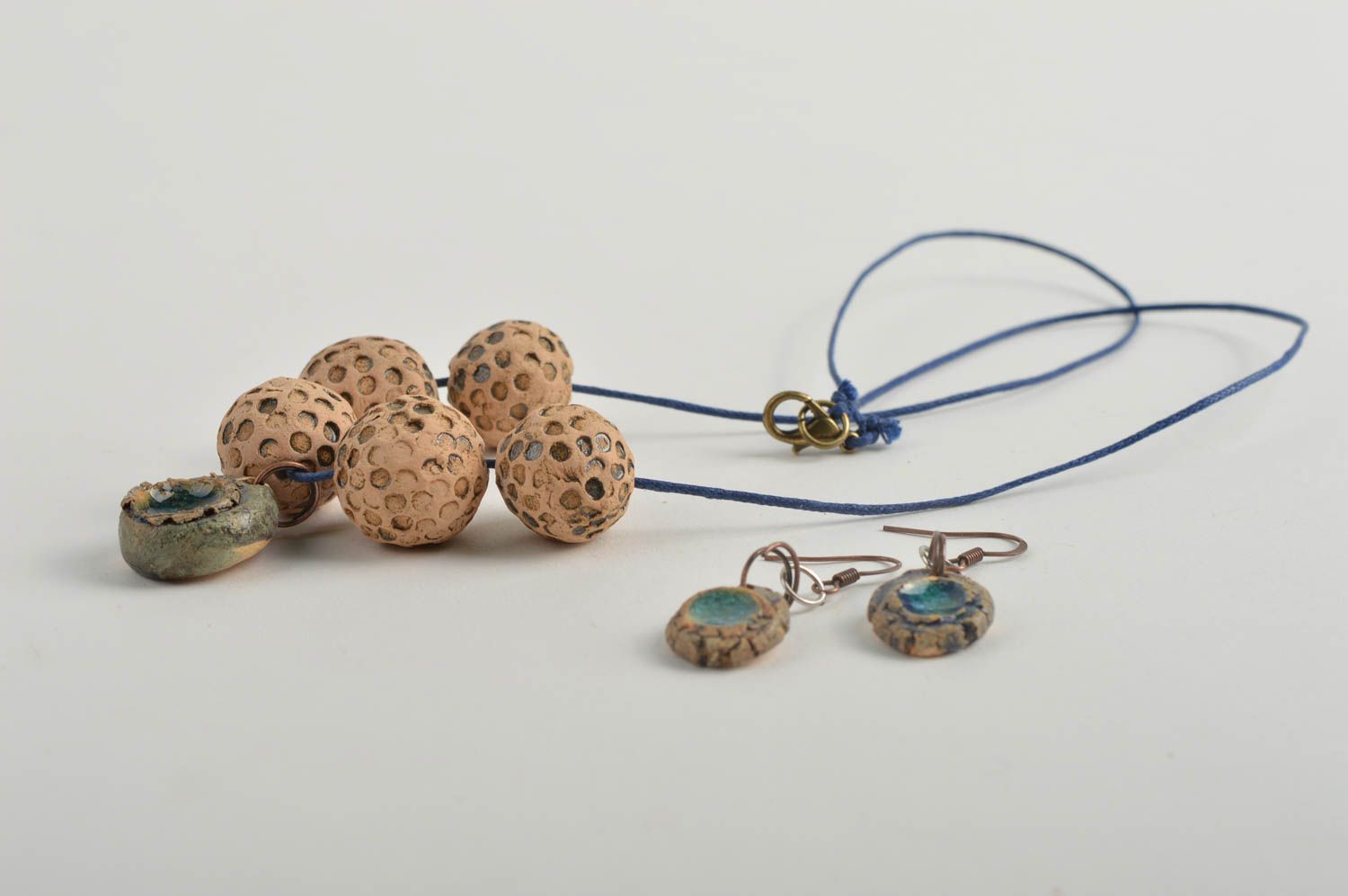 Handmade designer earrings stylish female pendant elegant jewelry set photo 5
