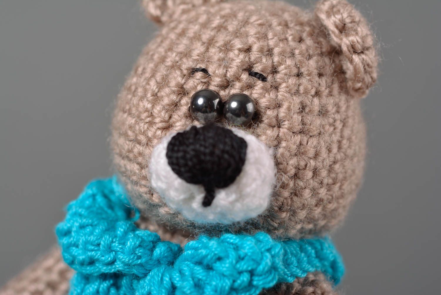 Jouet Ours tricoté fait main en fils de coton avec écharpe Cadeau pour enfant photo 2