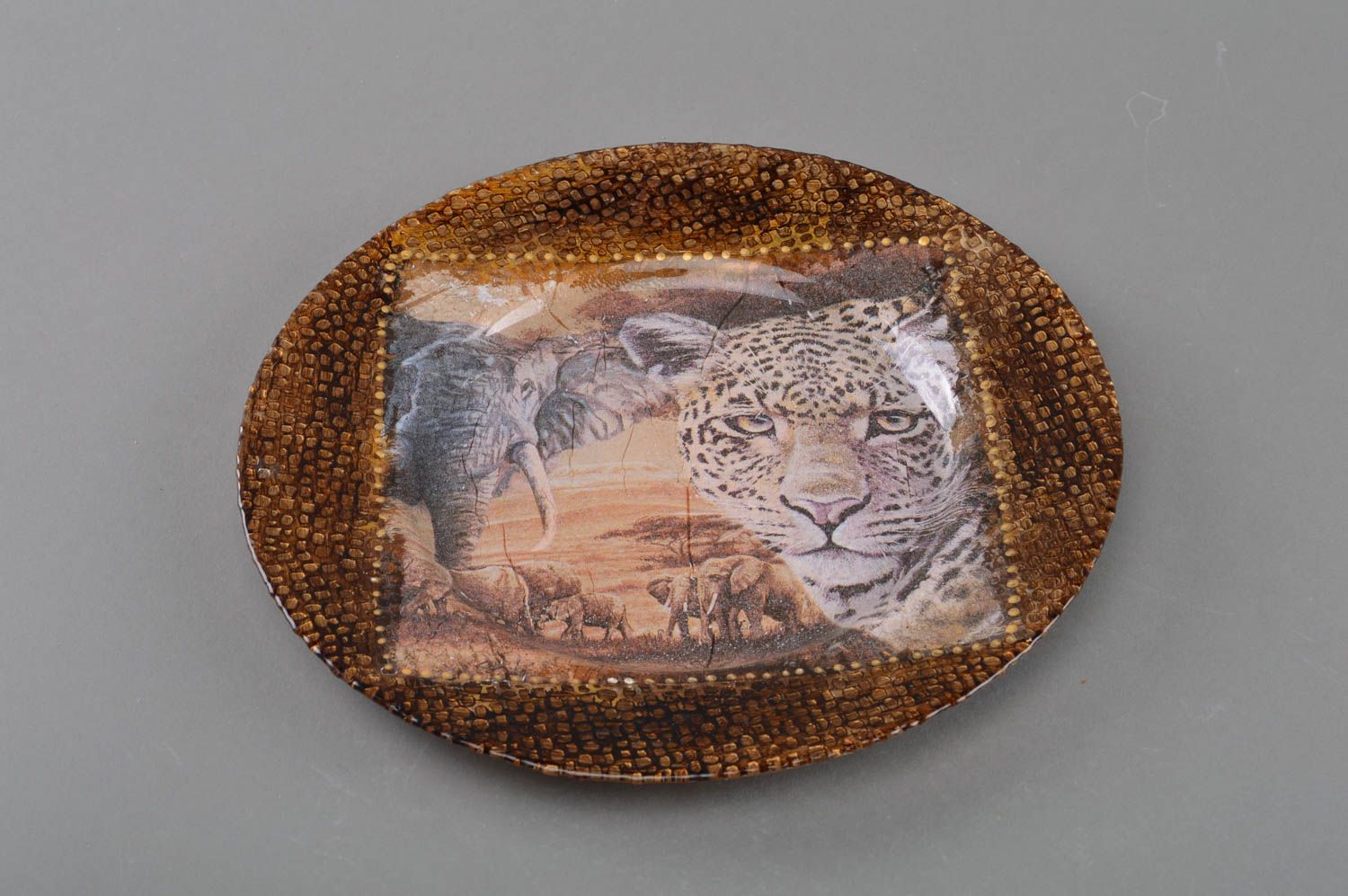 Beautiful handmade designer glass plate decorated with decoupage Savanna photo 1