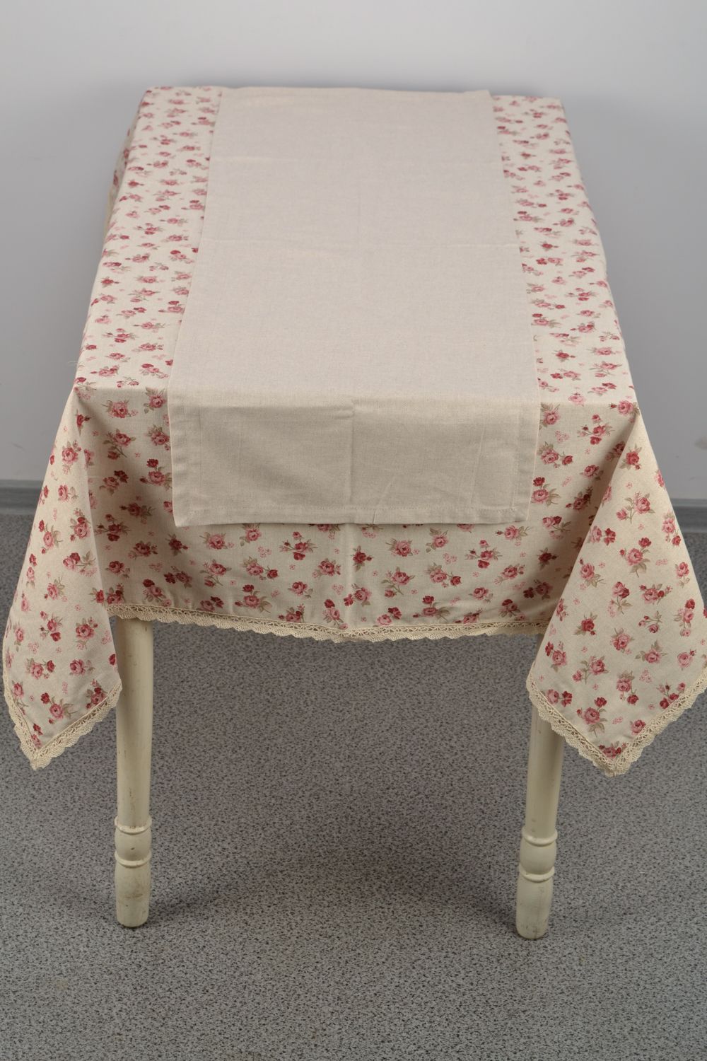 Скатерть на прямоугольный стол из хлопка и полиамида с принтом в розы фото 4